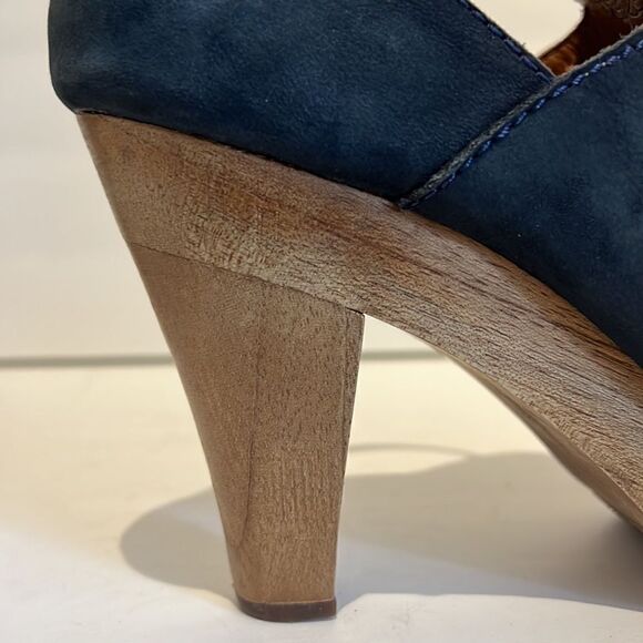 Bon-Bonite Blue Leather Peep Toe Heeled Platform Sandals Size 39. US 9 - Picture 6 of 15